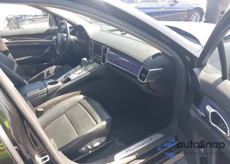 2014 Porsche Panamera 4 from USA, damaged, VIN WP0AA2A70EL015094